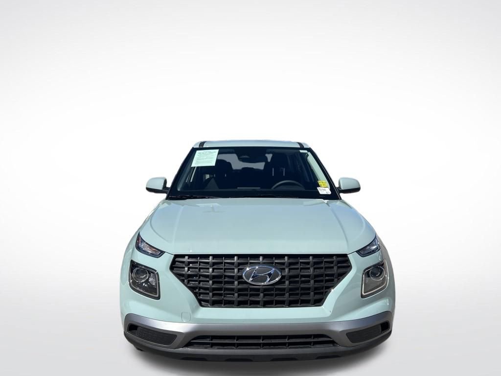 Used 2026 Hyundai Venue SE image 3