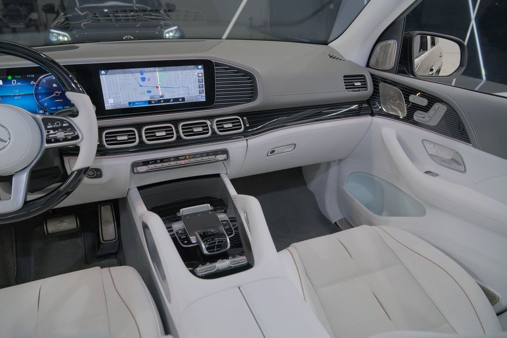 Used 2022 Mercedes-Benz Maybach GLS 600 4MATIC image 67