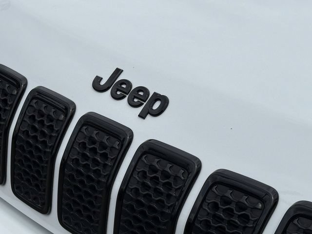 Certified 2023 Jeep Cherokee Altitude Lux AWD/4WD image 26