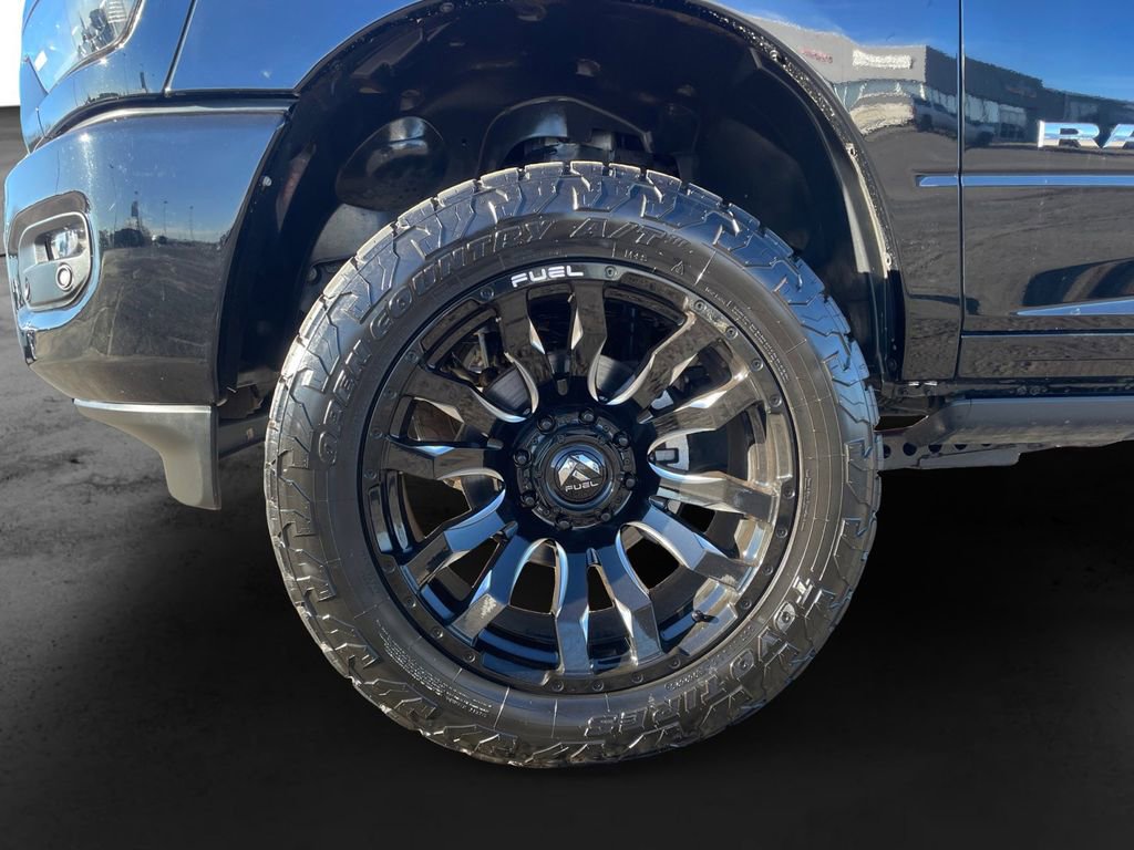 Used 2025 RAM 3500 Laramie image 9