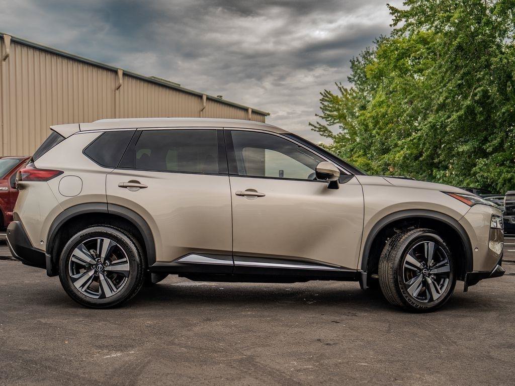 Used 2023 Nissan Rogue SL w/ SL Premium Package AWD/4WD image 2