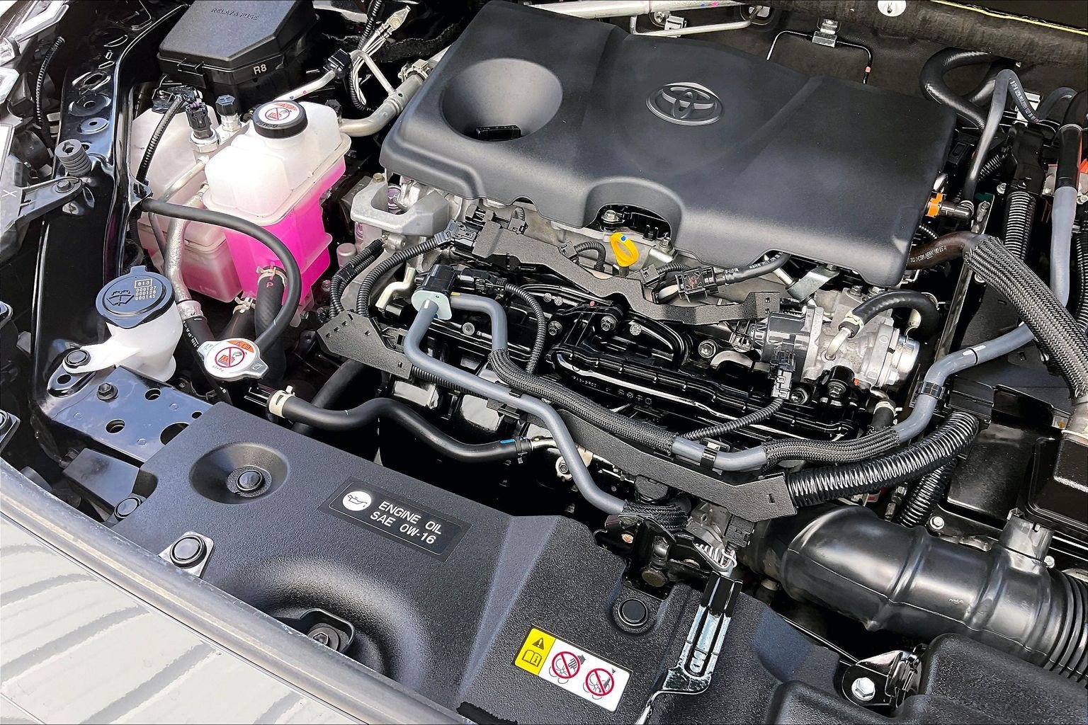 Used 2025 Toyota RAV4 XLE AWD/4WD image 35