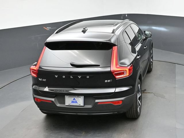 Used 2025 Volvo XC40 B5 Plus AWD/4WD image 46