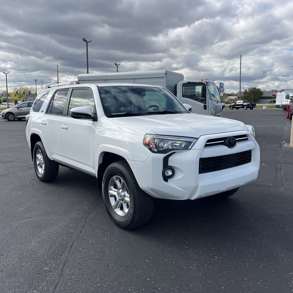 Used 2021 Toyota 4Runner SR5 image 2