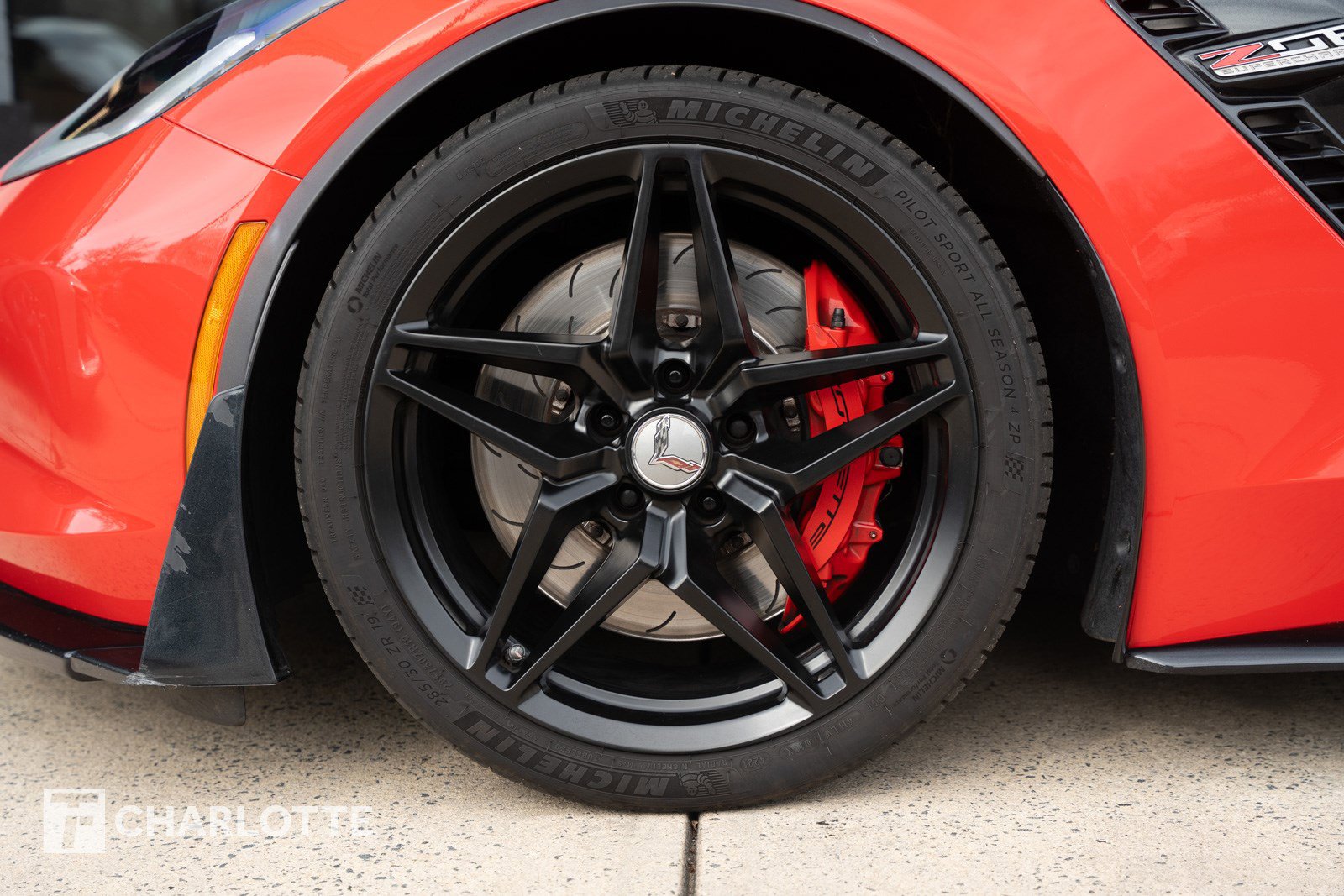 Used 2016 Chevrolet Corvette Z06 w/ 3LZ Preferred Equipment Group image 15