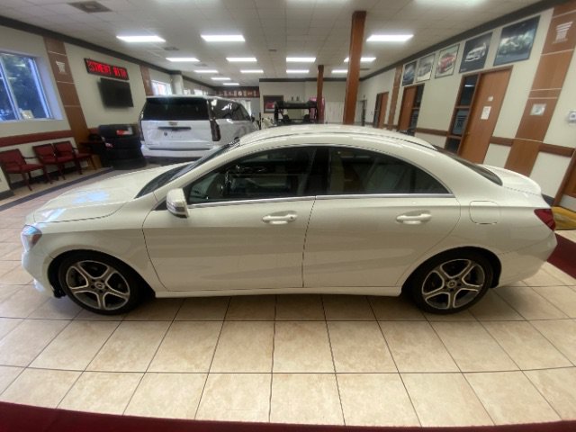 Used 2018 Mercedes-Benz CLA 250 4MATIC image 2