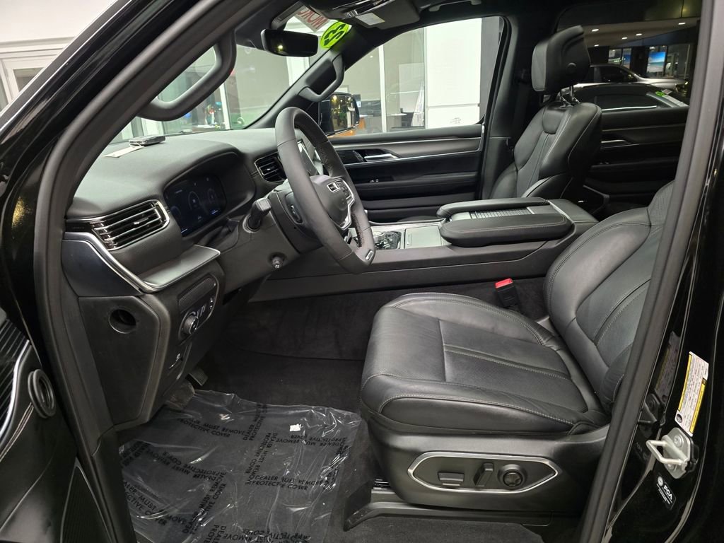 Used 2023 Jeep Wagoneer Series II image 17