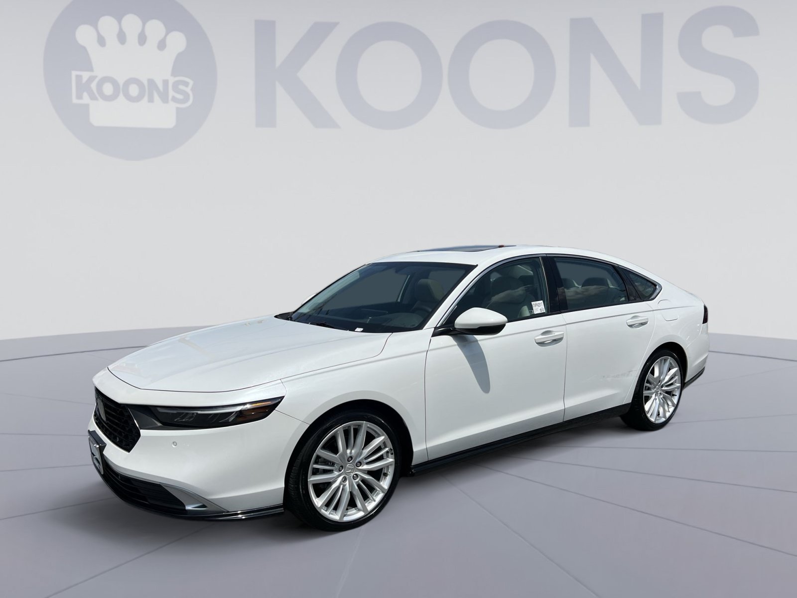 Used 2023 Honda Accord Touring image 1