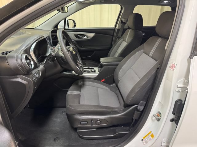 Used 2025 Chevrolet Blazer LT AWD/4WD image 13