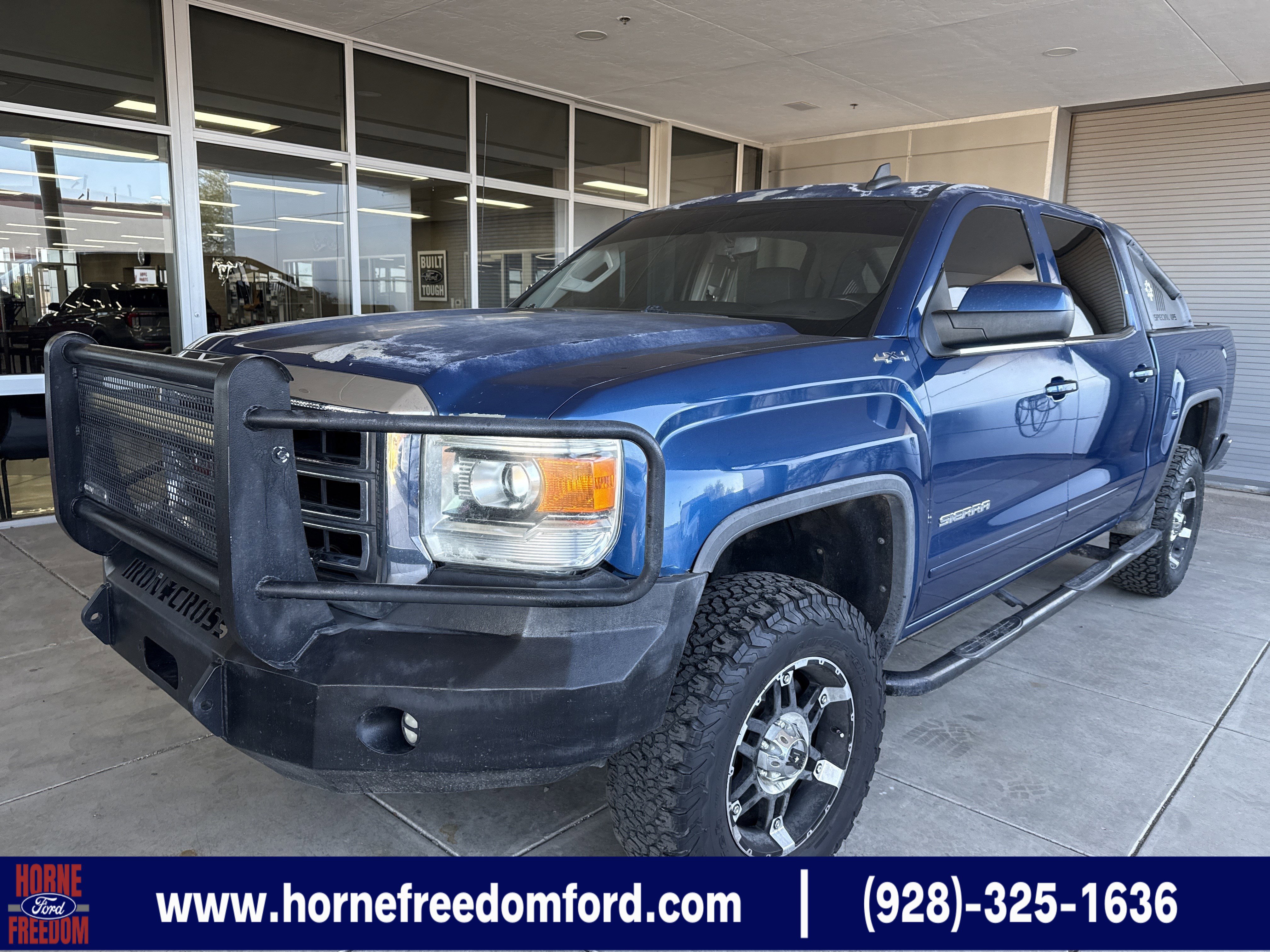 Used 2015 GMC Sierra 1500 SLE w/ SLE Value Package image 1