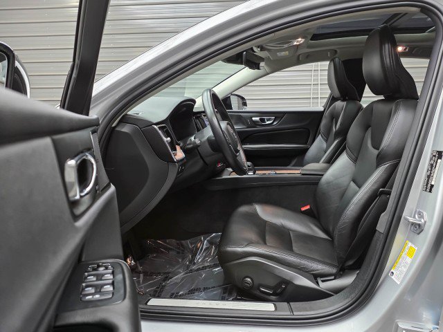 Used 2022 Volvo S60 B5 Inscription FWD image 13