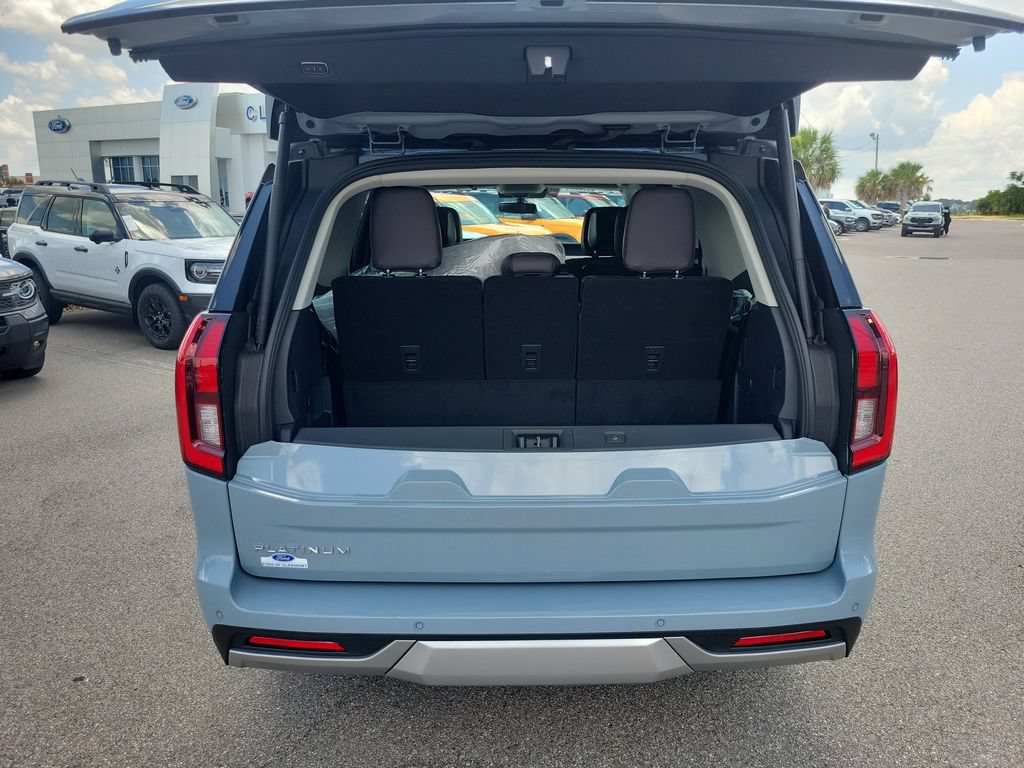 New 2026 Ford Expedition Platinum w/ Platinum Ultimate Package AWD/4WD image 10