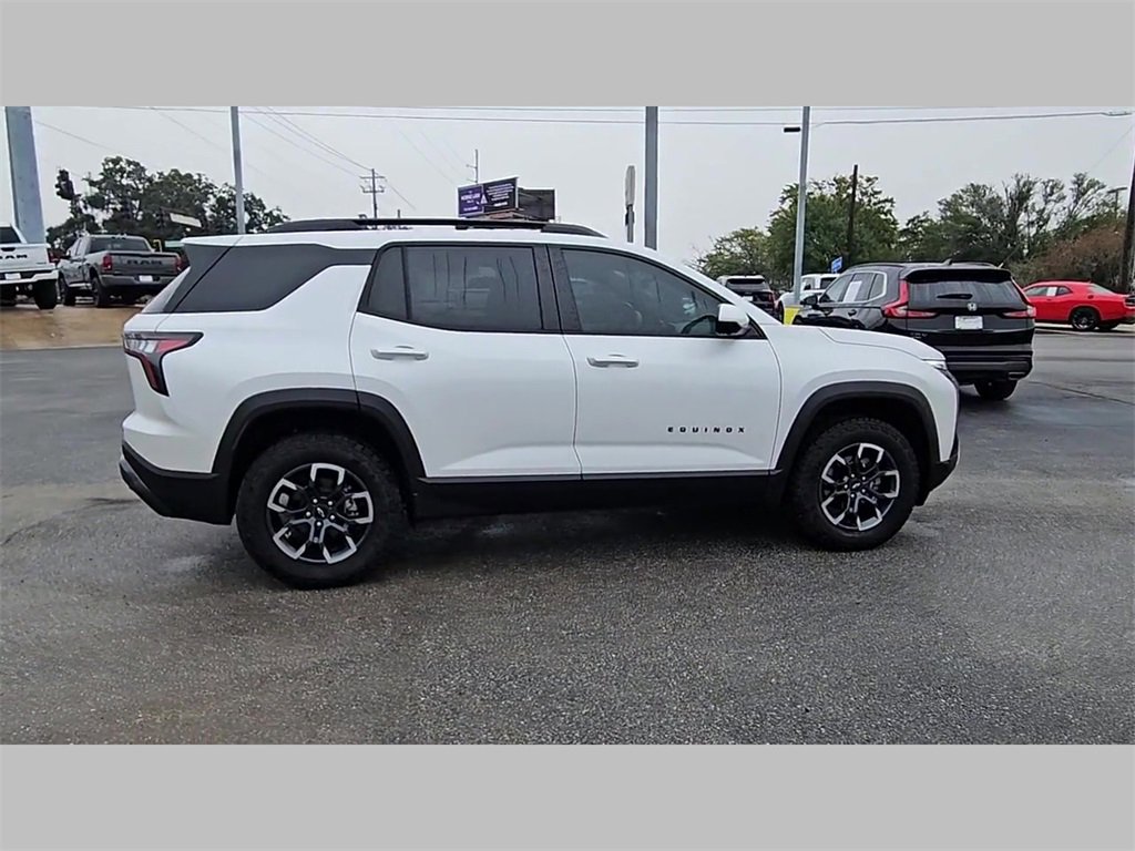 Used 2025 Chevrolet Equinox ACTIV w/ Safety and Technology Package image 35