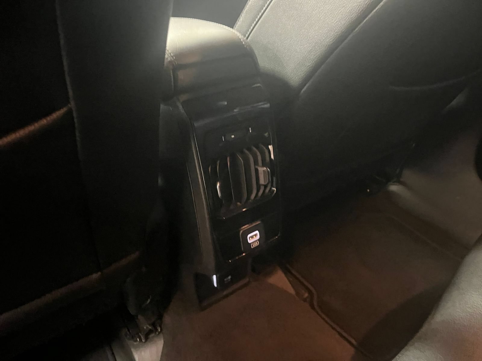 Used 2025 Jeep Compass Limited AWD/4WD image 23