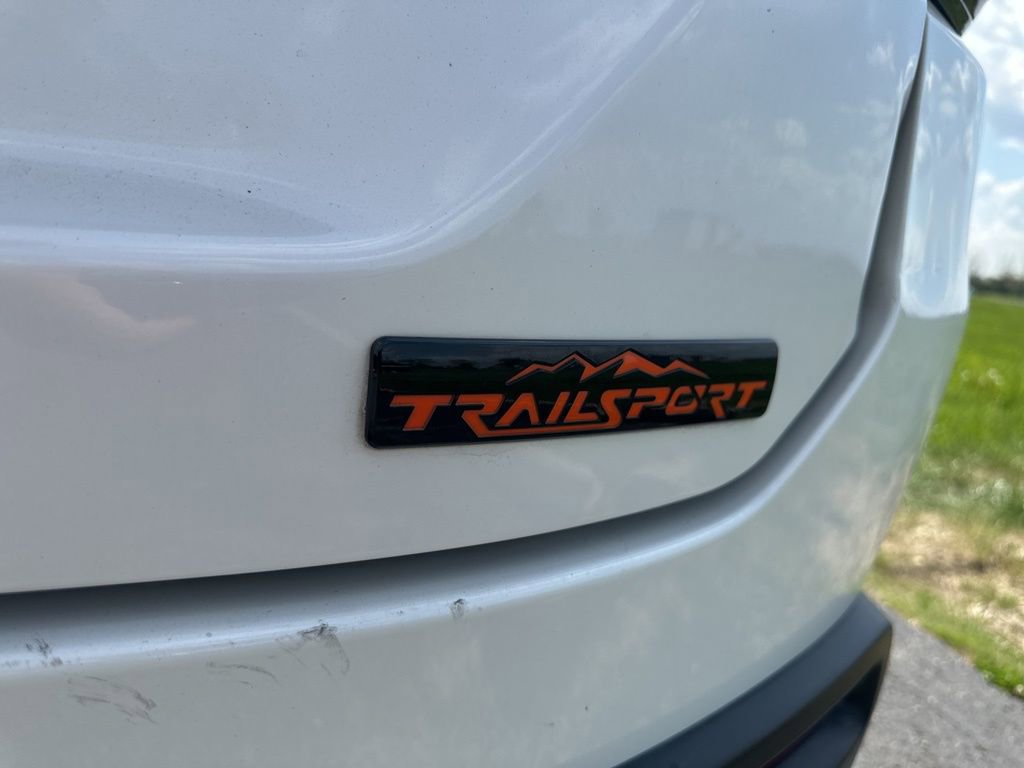 Used 2023 Honda Pilot TrailSport image 4