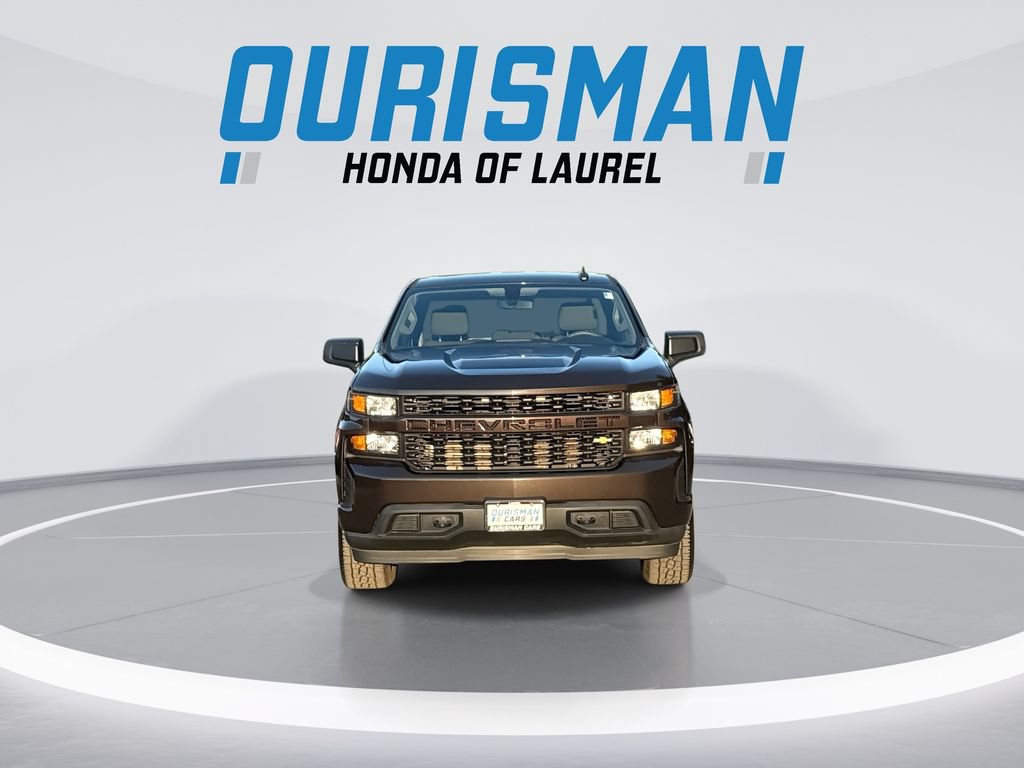Used 2019 Chevrolet Silverado 1500 Custom w/ Custom Value Package AWD/4WD image 3