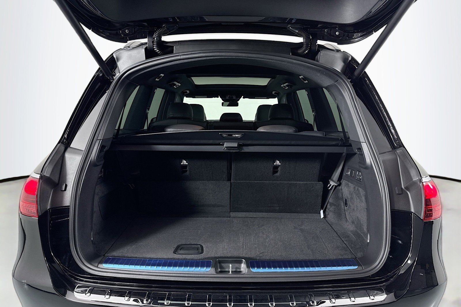 New 2026 Mercedes-Benz GLS 580 4MATIC image 23