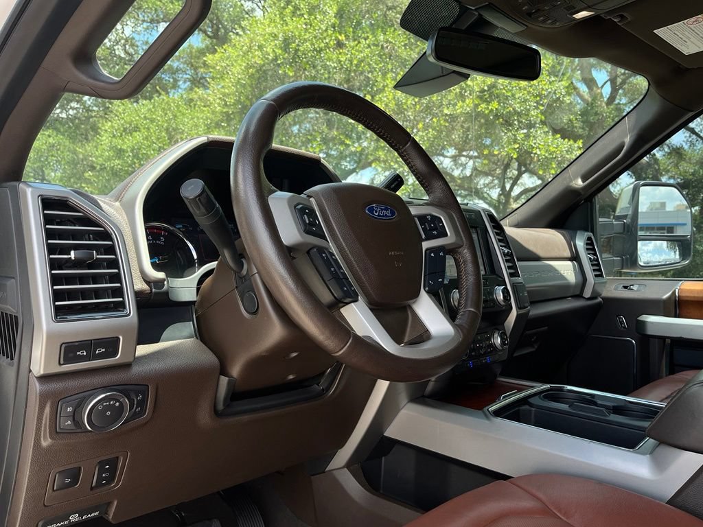 Used 2019 Ford F250 King Ranch w/ King Ranch Ultimate Package AWD/4WD image 14
