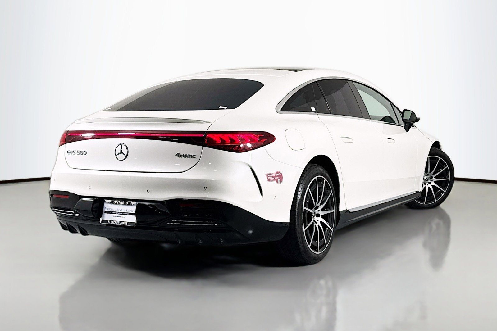 Certified 2023 Mercedes-Benz EQS 580 4MATIC Sedan image 11