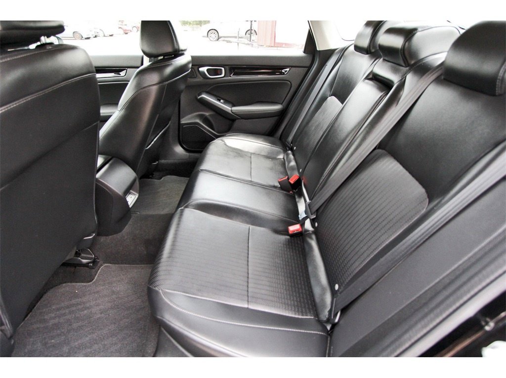 Used 2023 Honda Civic Touring image 7