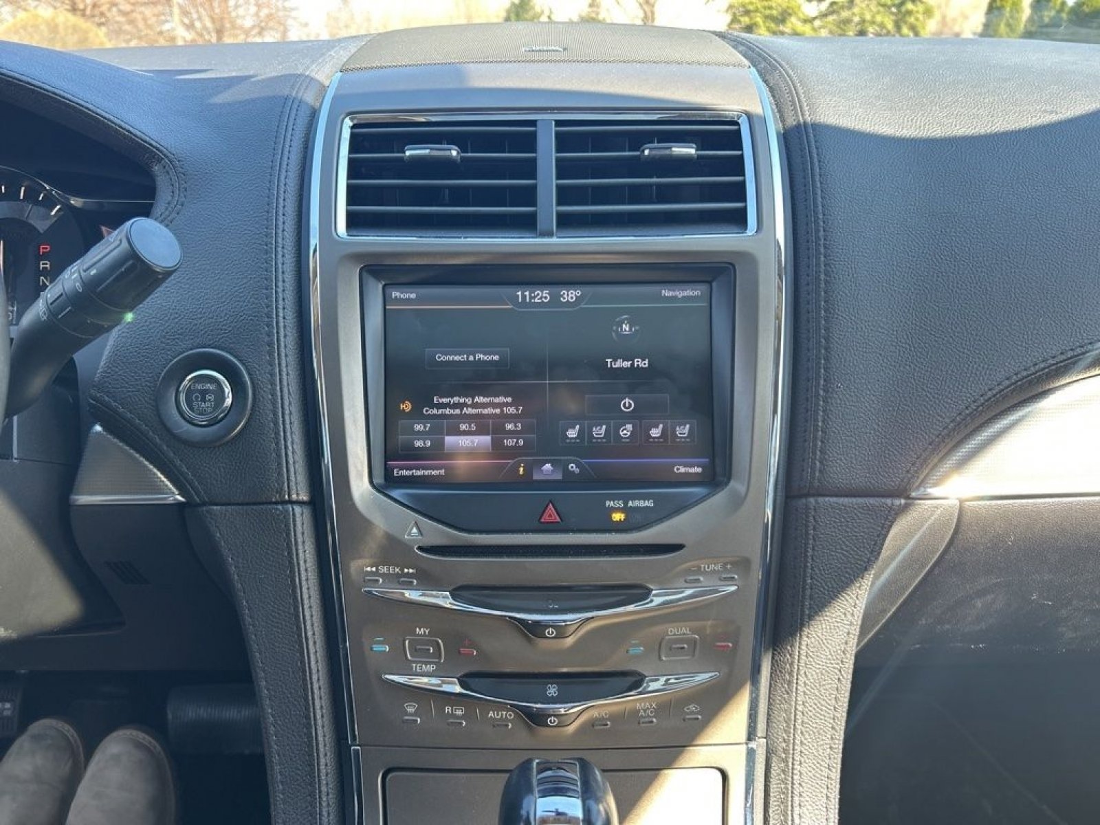 Used 2013 Lincoln MKX FWD image 19