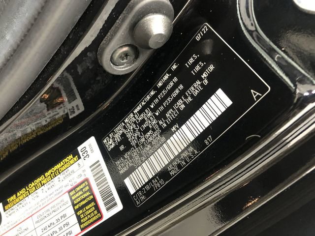 Used 2022 Toyota Sienna Platinum image 32