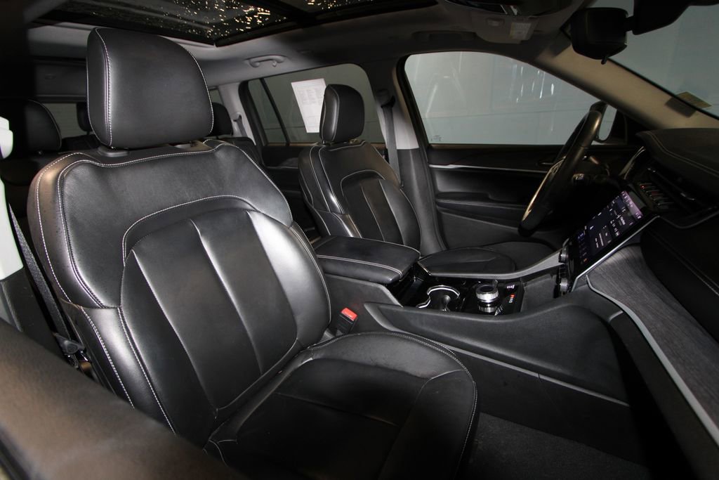 Used 2021 Jeep Grand Cherokee L Limited image 26