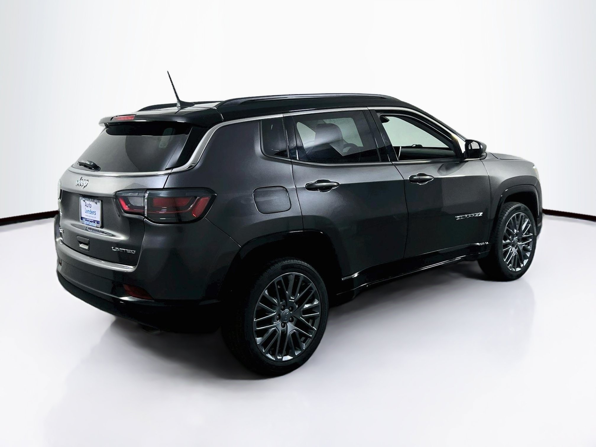 Used 2022 Jeep Compass Limited w/ Elite Group AWD/4WD image 5