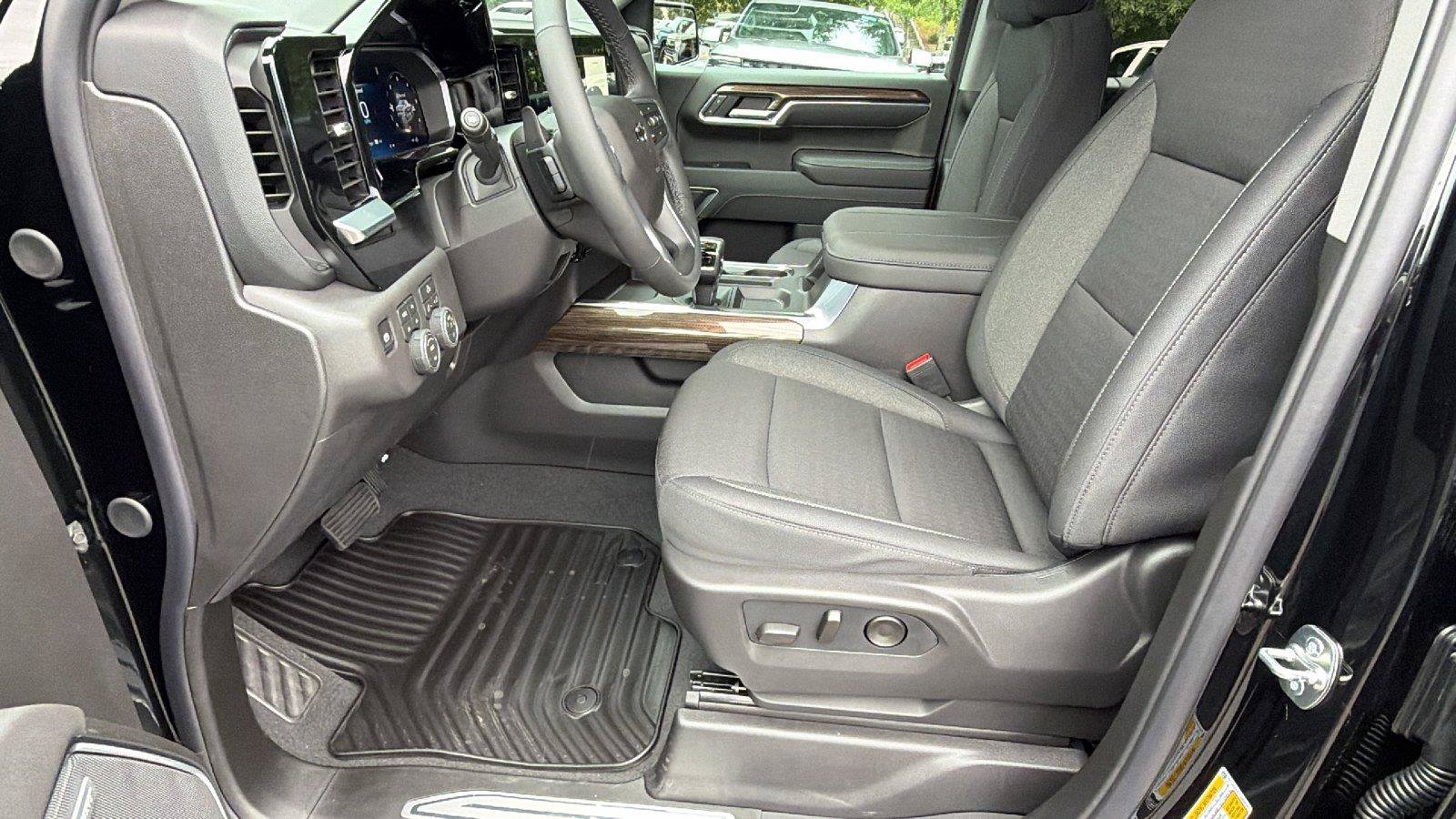New 2026 Chevrolet Silverado 1500 RST w/ Convenience Package II AWD/4WD image 16