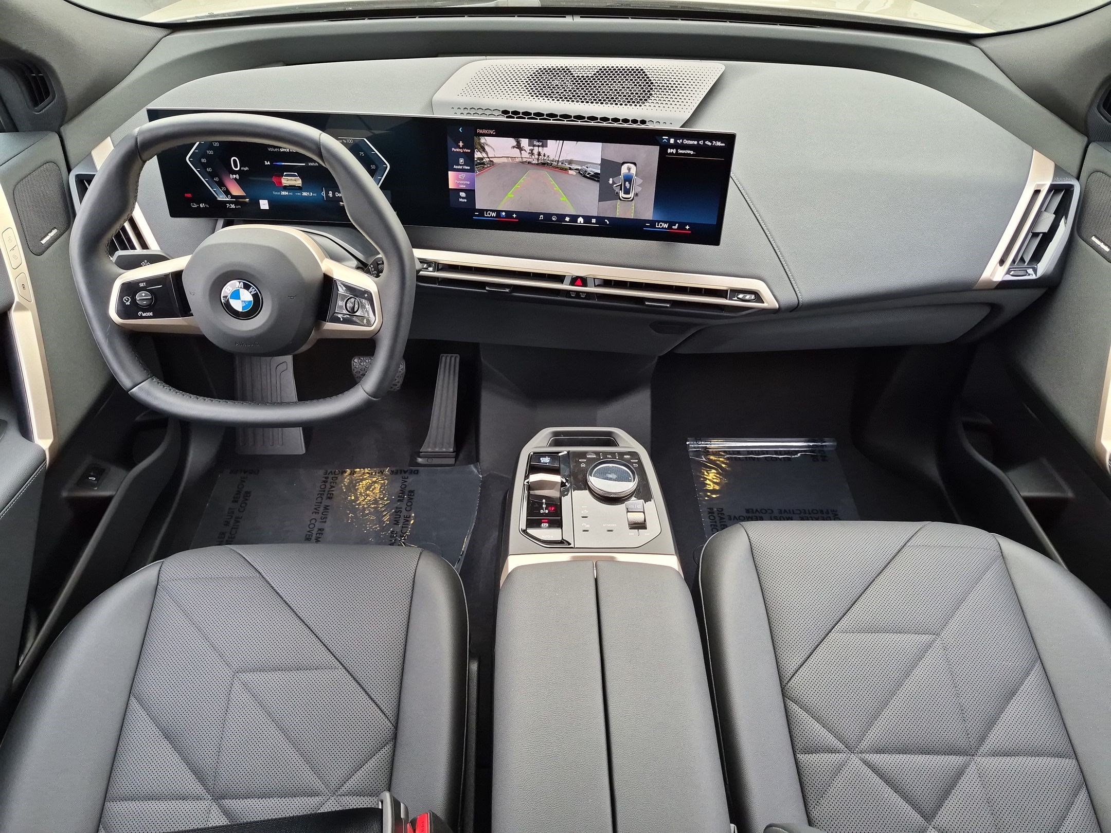 Used 2026 BMW iX xDrive45 w/ Premium Package AWD/4WD image 28