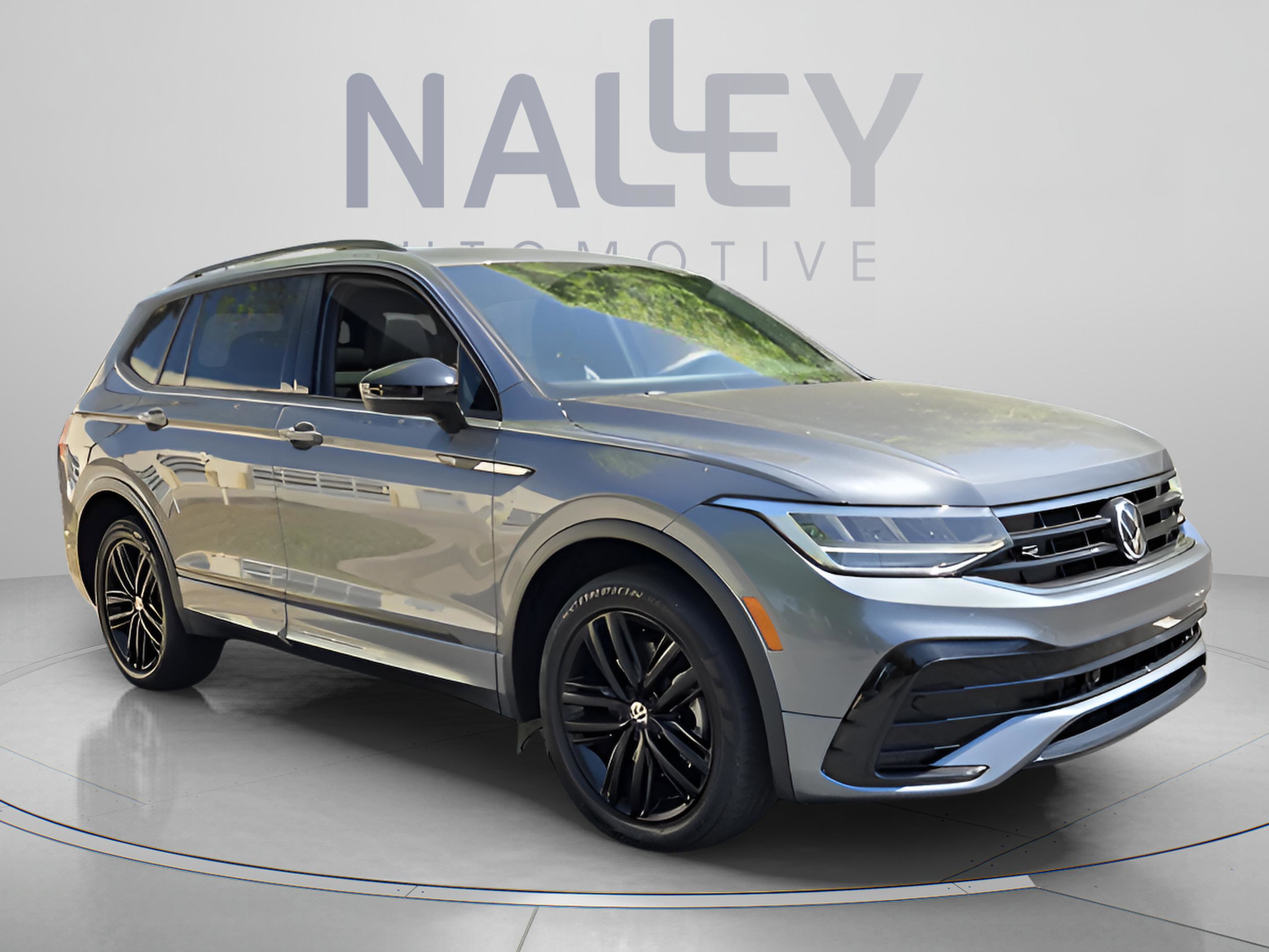 Used 2022 Volkswagen Tiguan SE R-Line FWD image 7