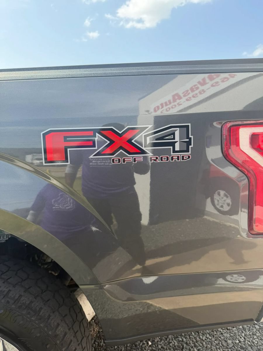 Used 2019 Ford F150 XLT w/ Equipment Group 302A Luxury AWD/4WD image 24