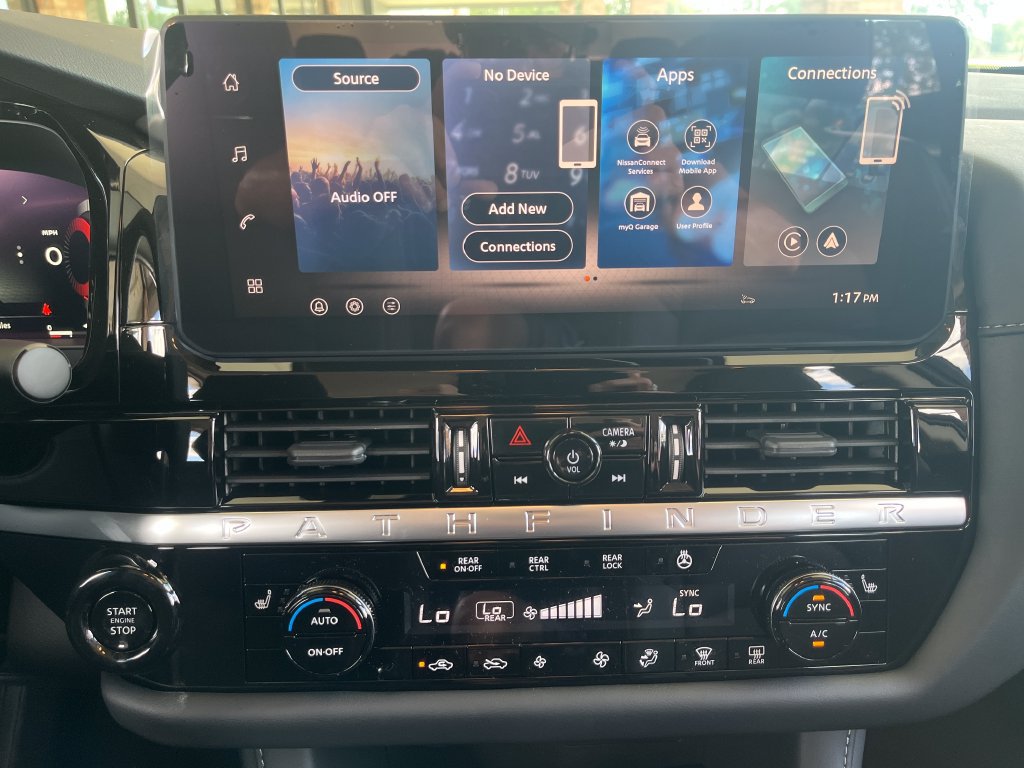New 2026 Nissan Pathfinder SL FWD image 18