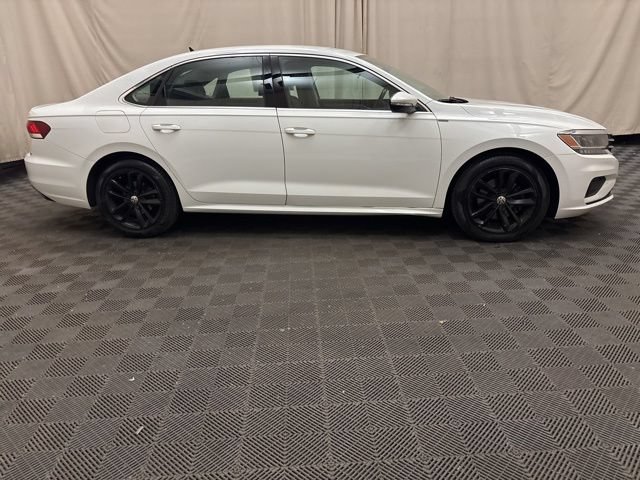Used 2020 Volkswagen Passat 2.0T SE FWD image 4