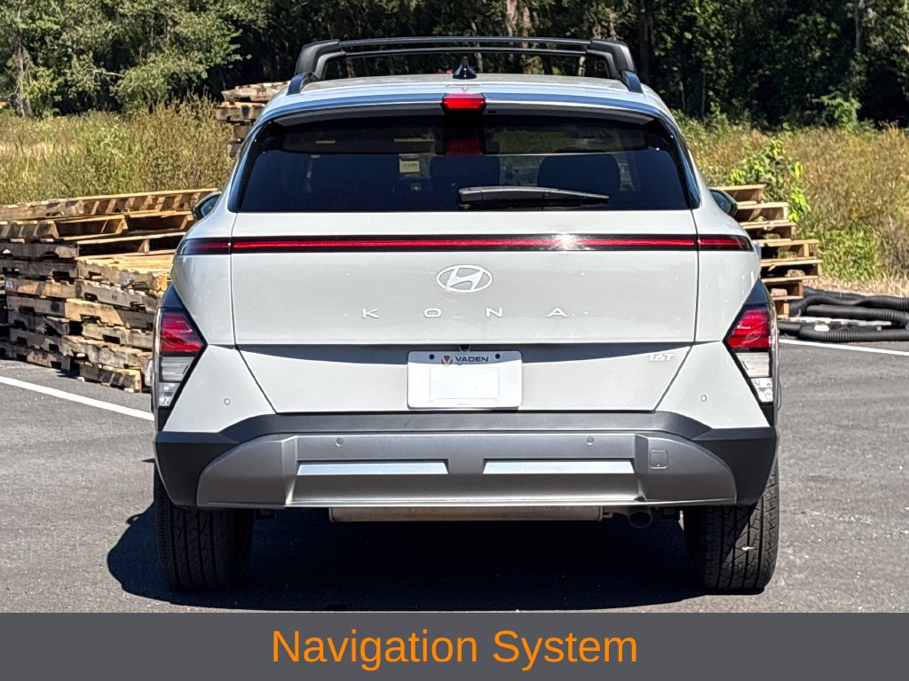 Used 2024 Hyundai Kona Limited FWD image 6