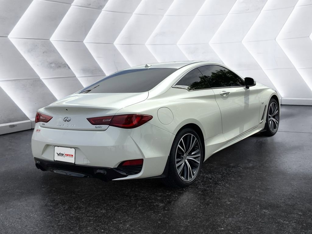 Used 2019 INFINITI Q60 3.0t Luxe w/ Essential Package AWD/4WD image 4
