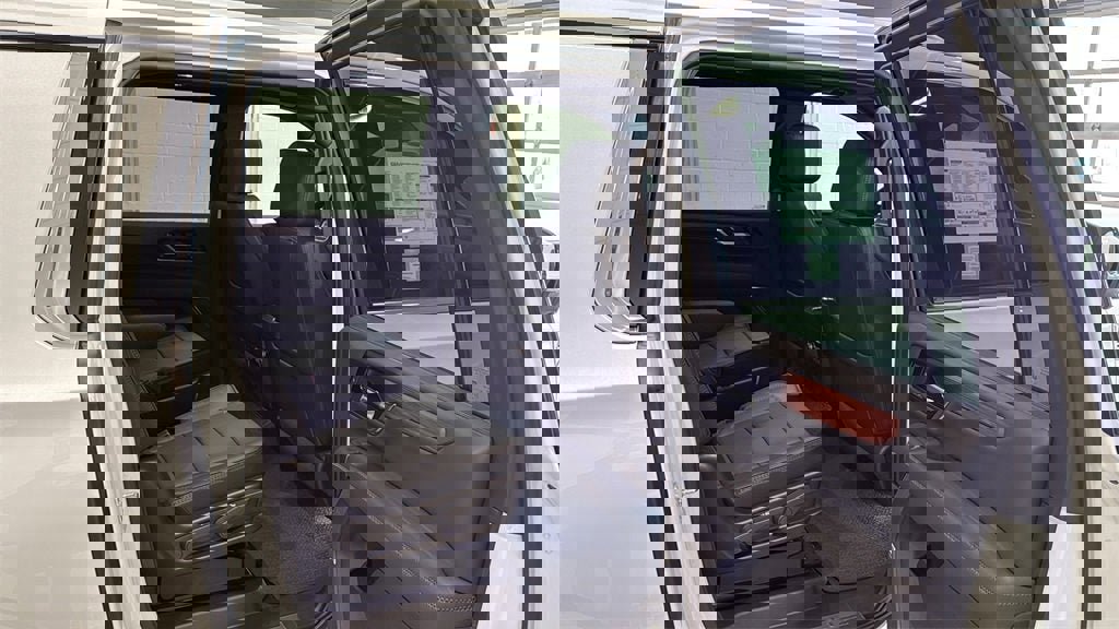 New 2026 GMC Yukon XL Denali w/ Sun & Power Step Package image 14