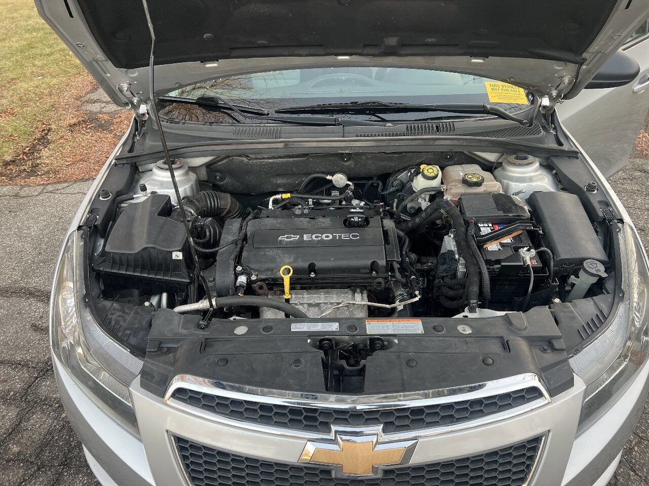 Used 2014 Chevrolet Cruze LS image 9