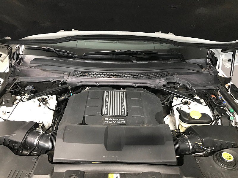 Used 2014 Land Rover Range Rover Supercharged AWD/4WD image 31