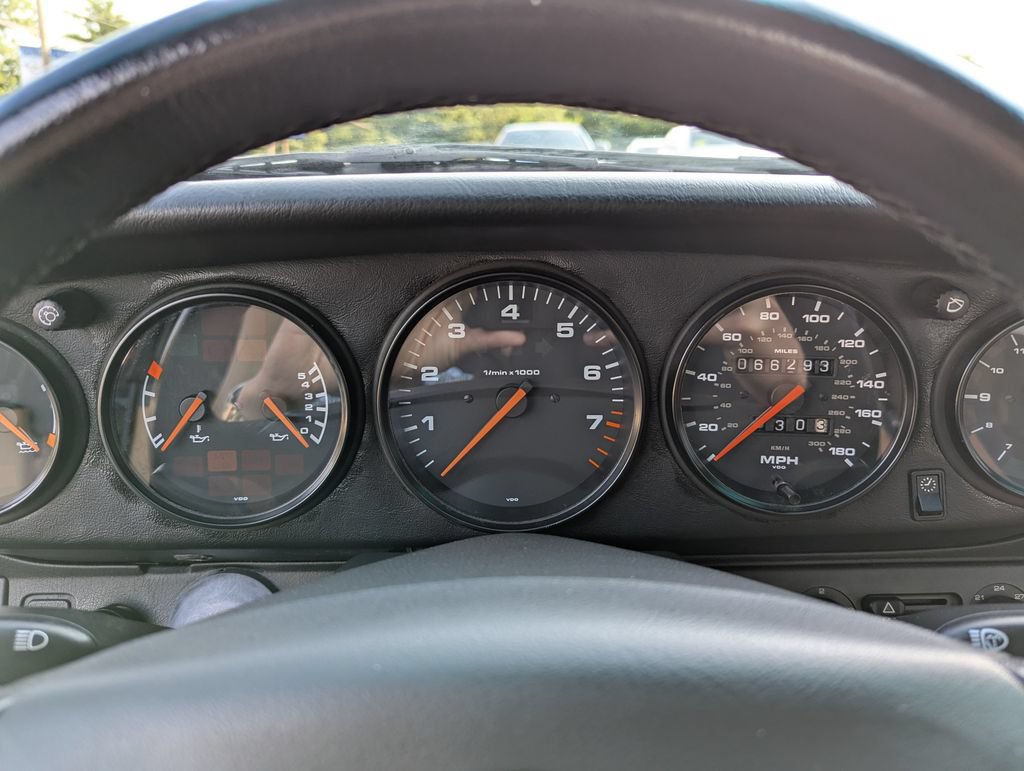 Used 1997 Porsche 911 Carrera RWD image 18
