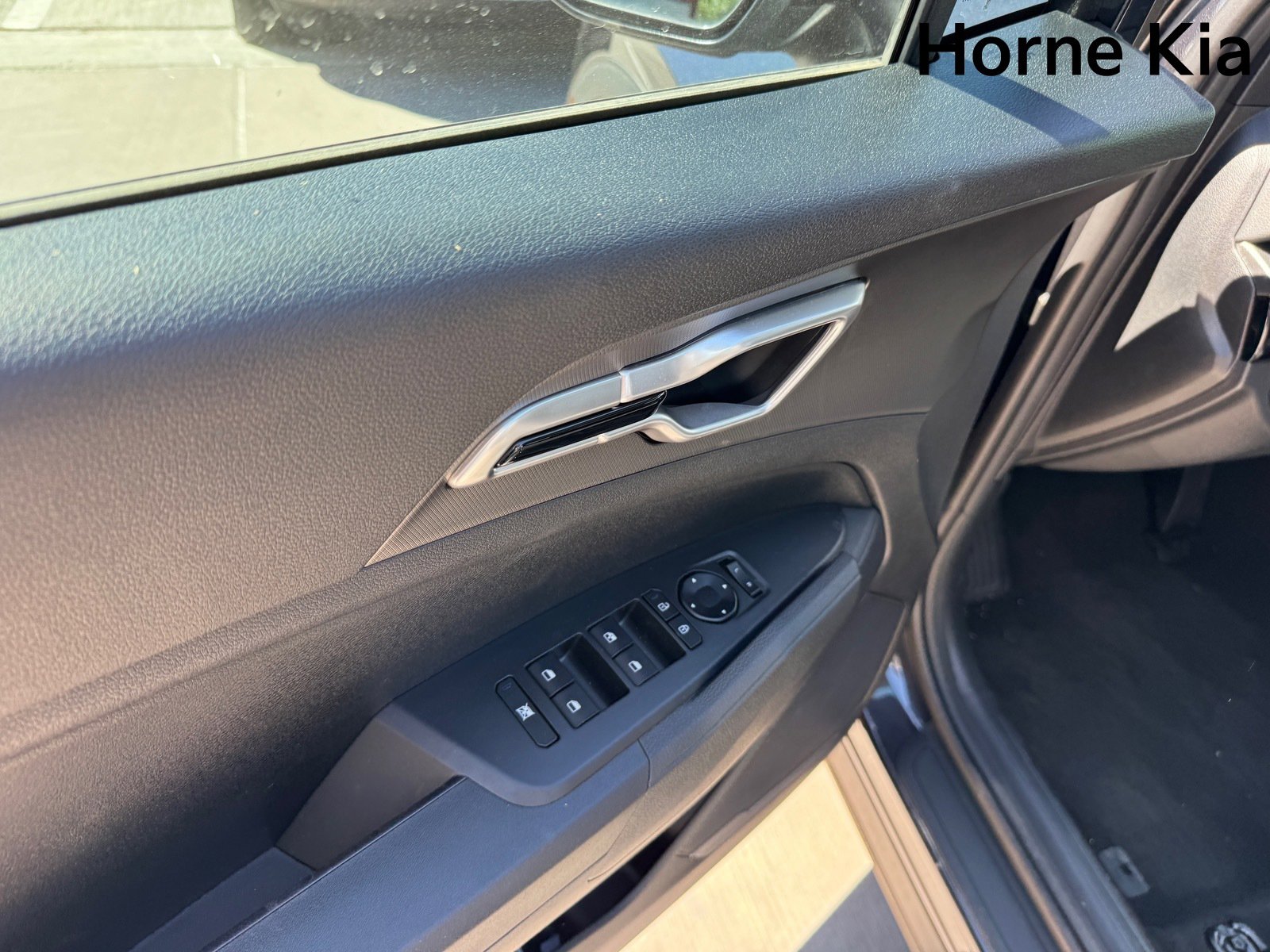 New 2026 Kia Sportage LX FWD image 11