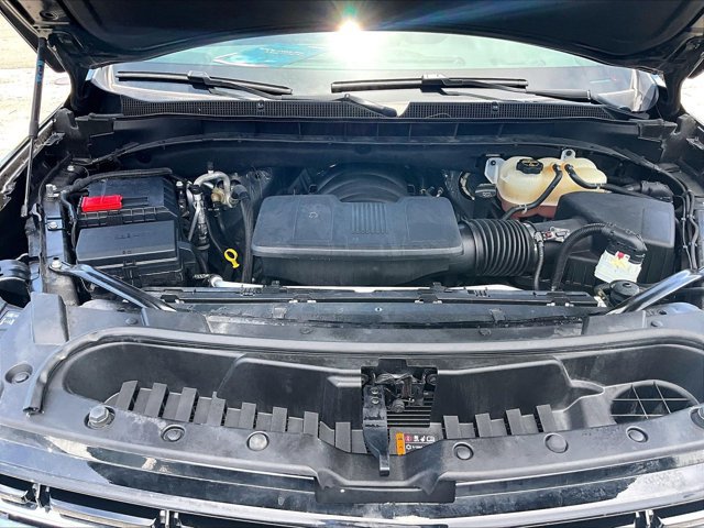 Used 2024 Chevrolet Suburban LT RWD image 10