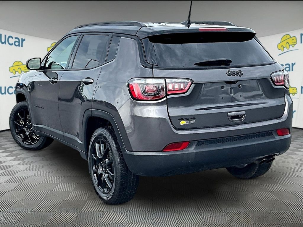 Used 2022 Jeep Compass Latitude AWD/4WD image 4