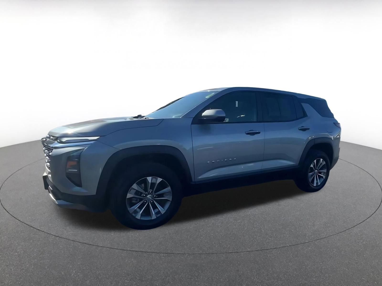 Used 2025 Chevrolet Equinox LT image 8