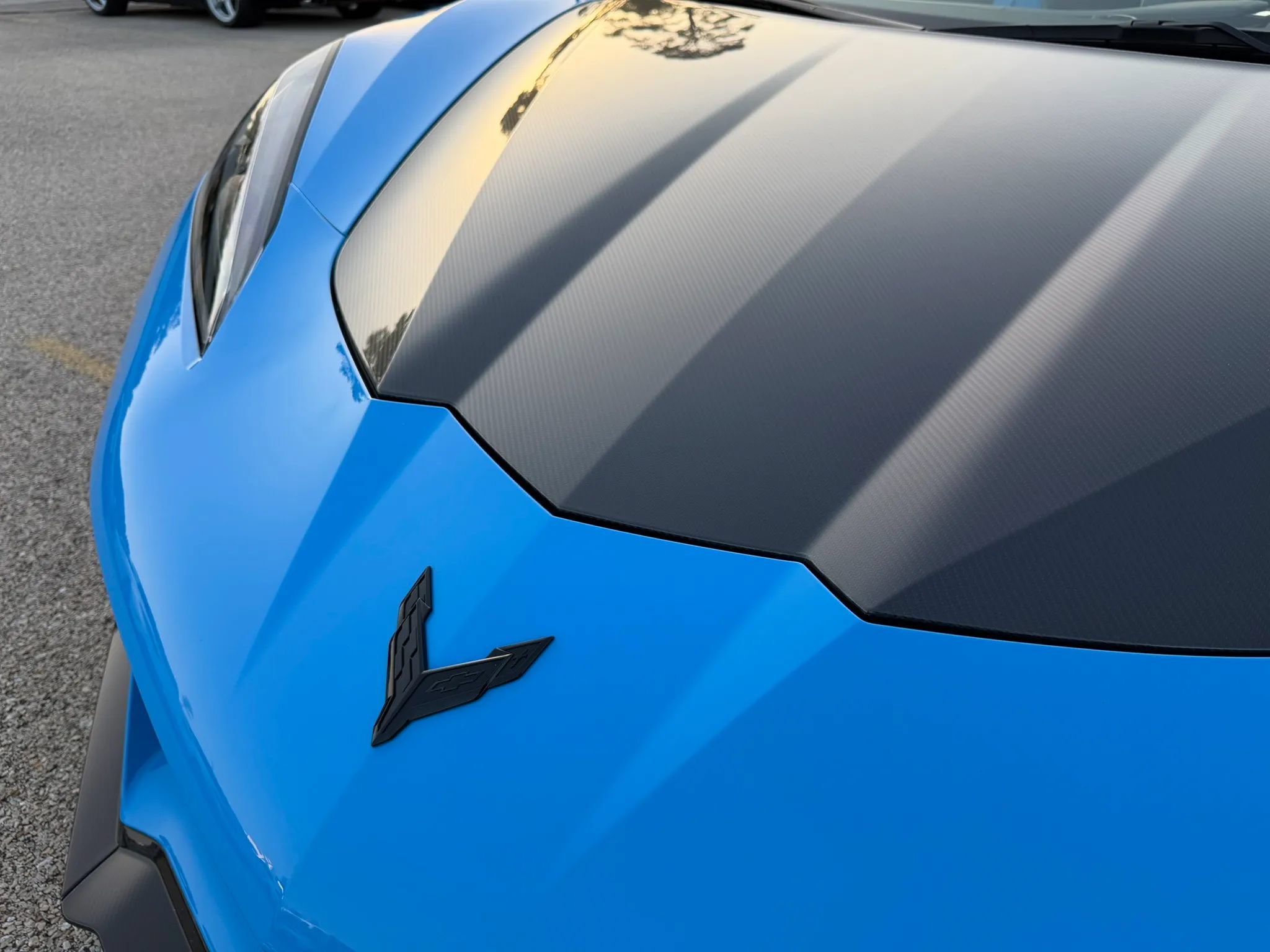 Used 2023 Chevrolet Corvette Z06 w/ Chrome Exterior Badge Package RWD image 14