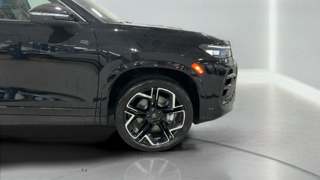 New 2026 Volkswagen Tiguan SEL R-Line AWD/4WD image 24