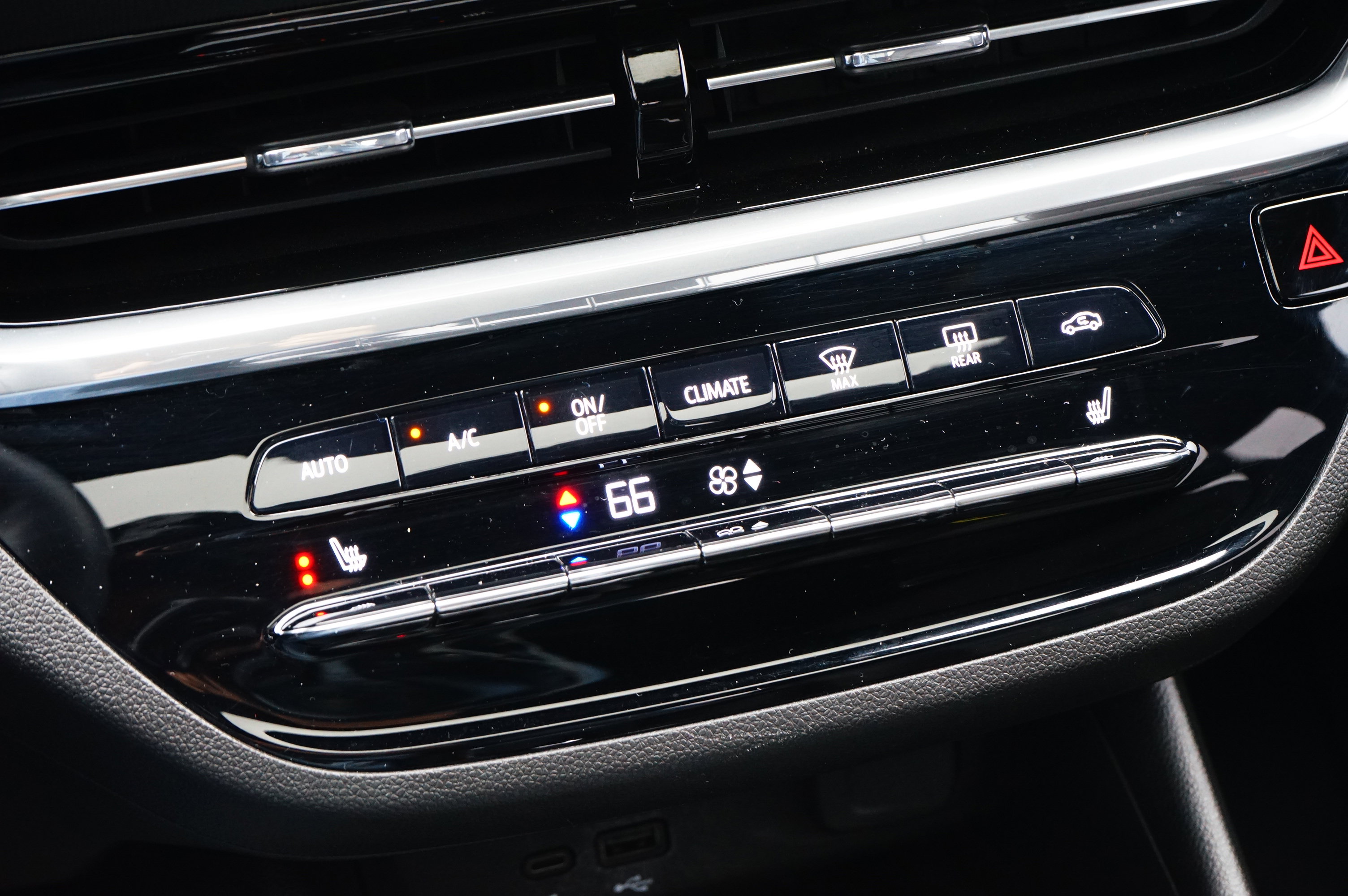 Used 2024 Buick Envista Avenir image 25