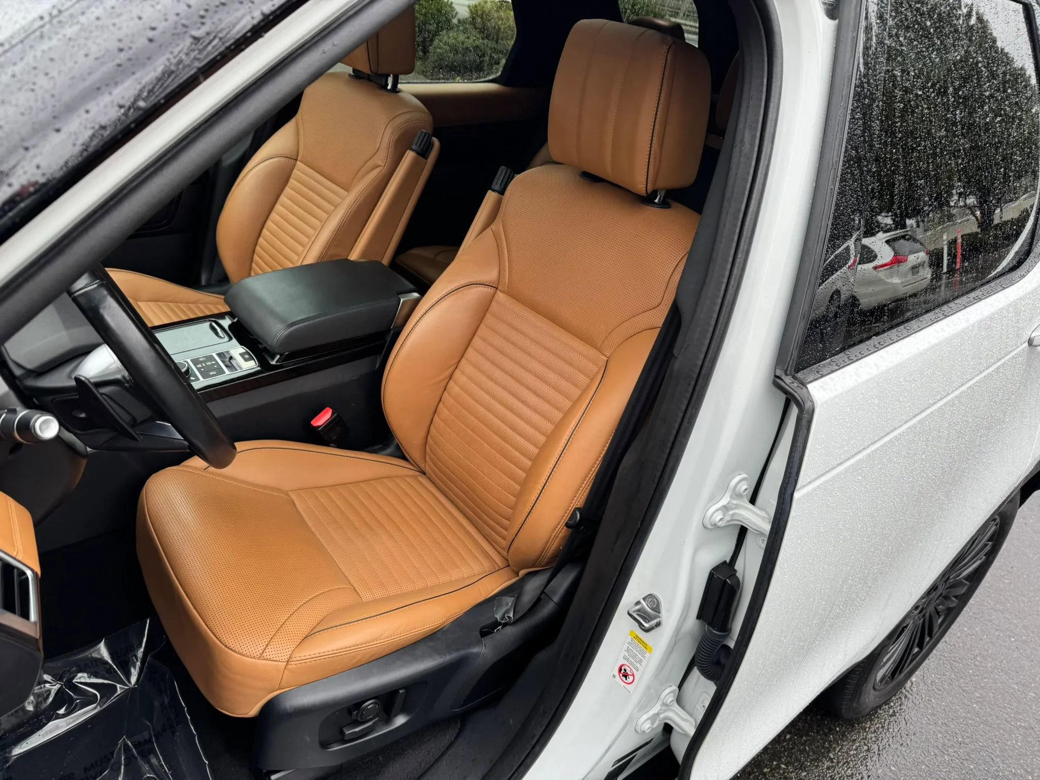 Used 2019 Land Rover Discovery HSE Luxury AWD/4WD image 24