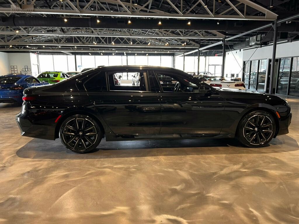 Used 2023 BMW 740i w/ Parking Assistance Package image 6