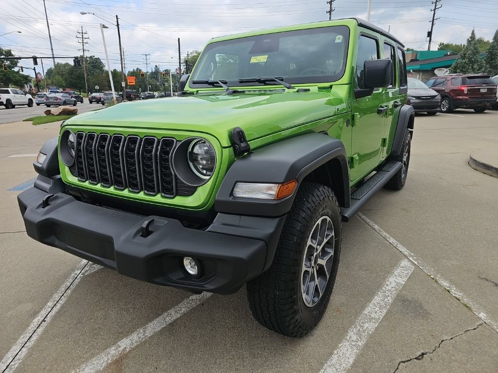 Used 2026 Jeep Wrangler Unlimited Sport AWD/4WD image 7